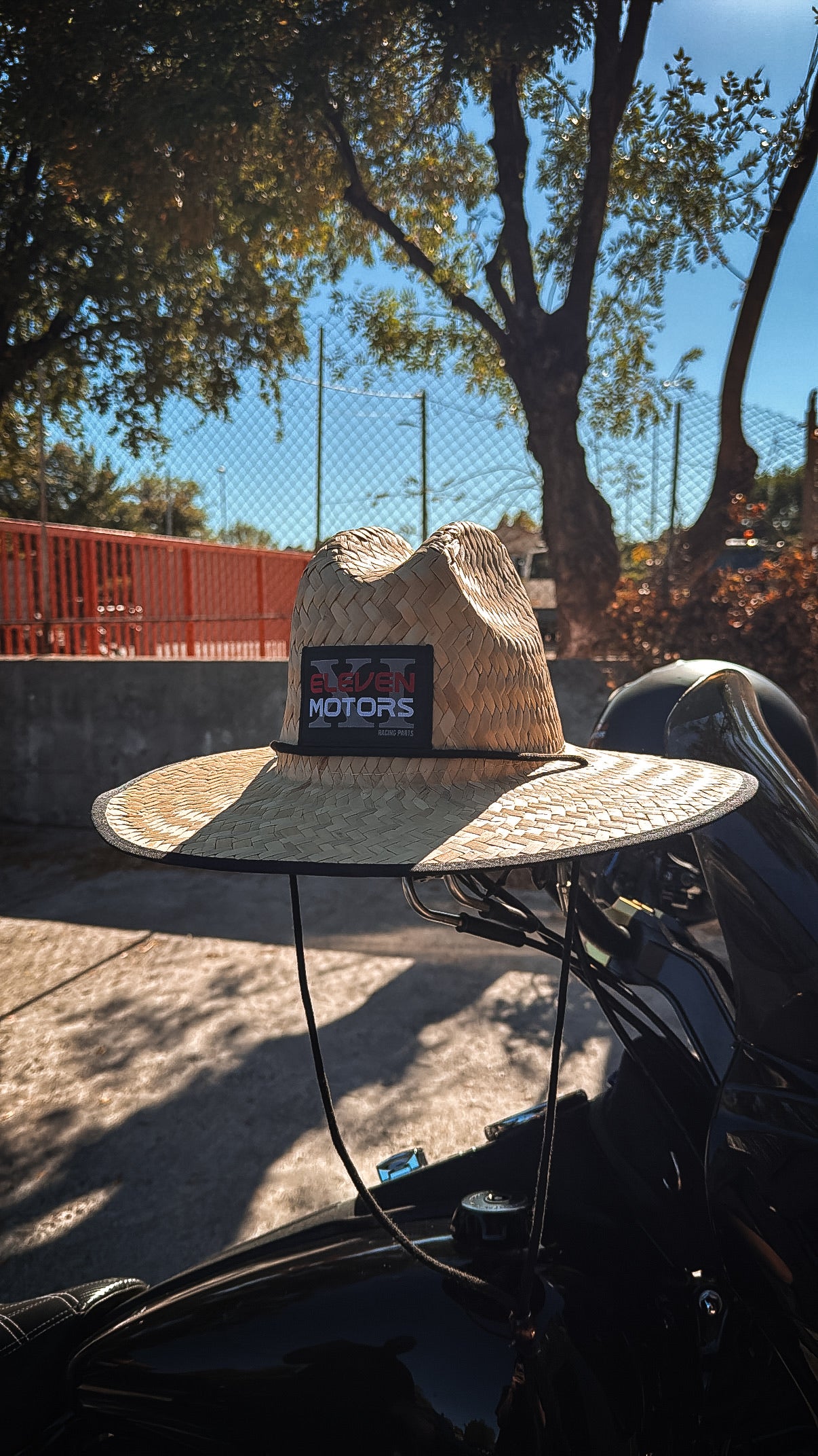 Chapeau de paille Eleven Motors