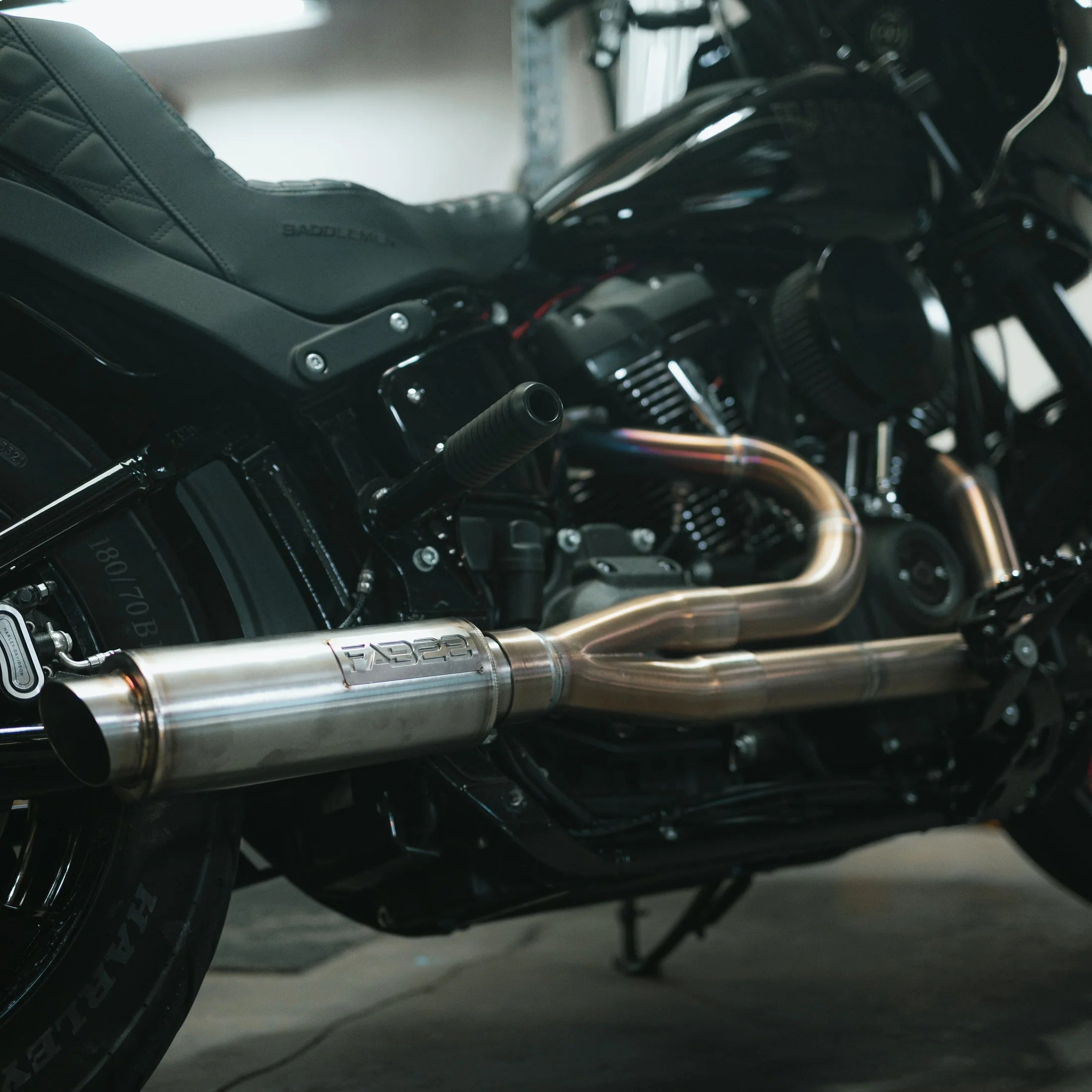FAB28 M8 Bagger exhaust