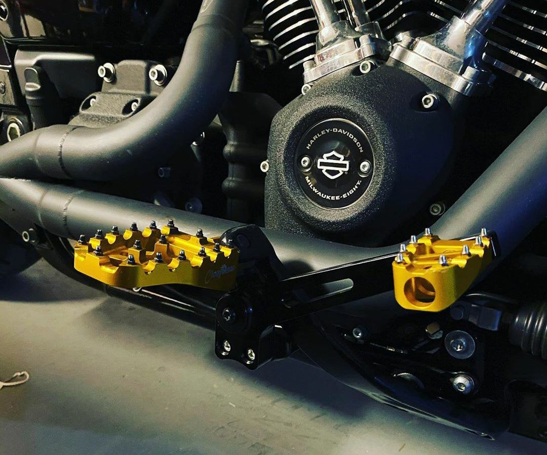 Bras de frein M8 Softail (TOUTES COULEURS)