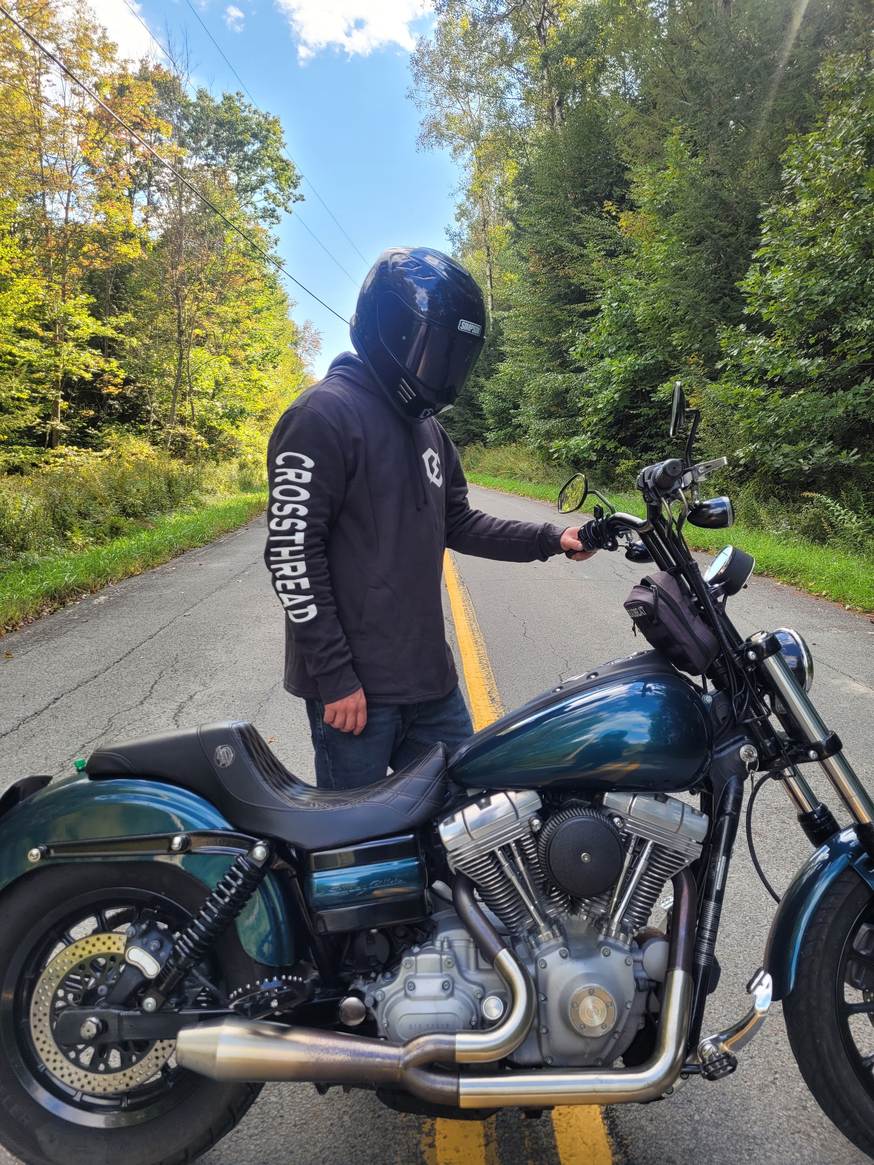 Sweat à capuche Crossthread Sideview