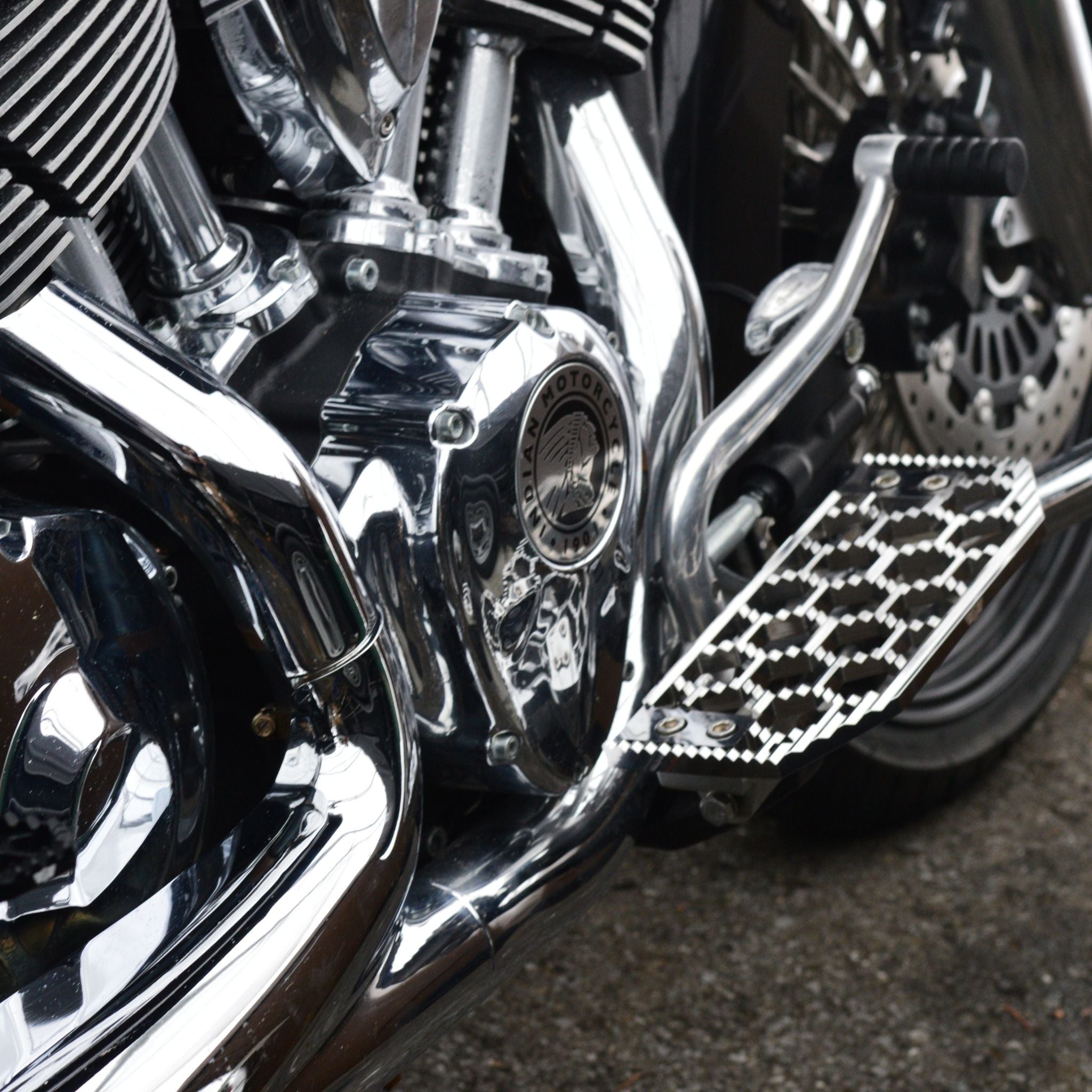 Chief Chieftain Challenger Springfield Indian Bagger Floorboard