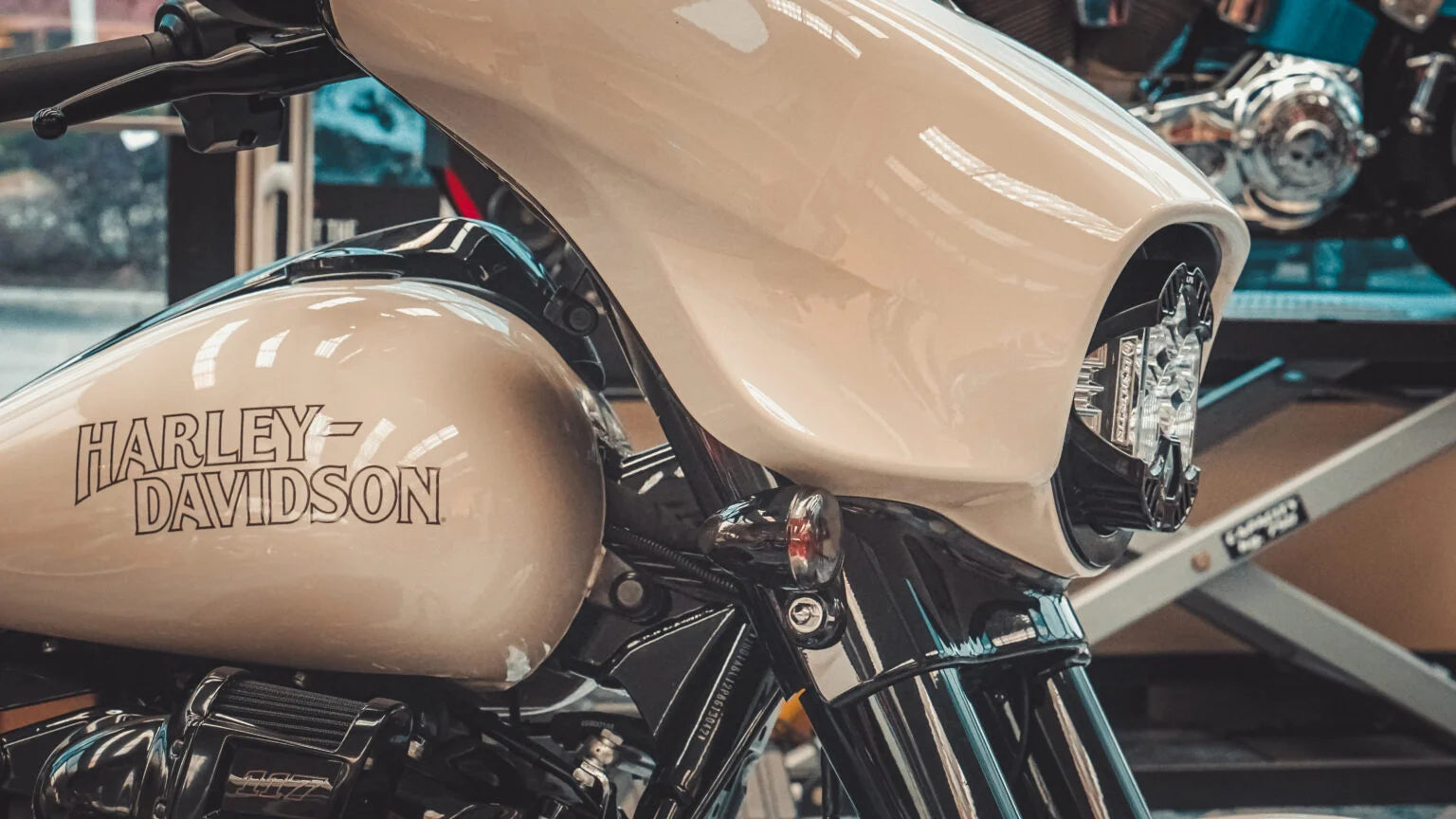 14-23 Street Glide Baja designs LP6 Kit