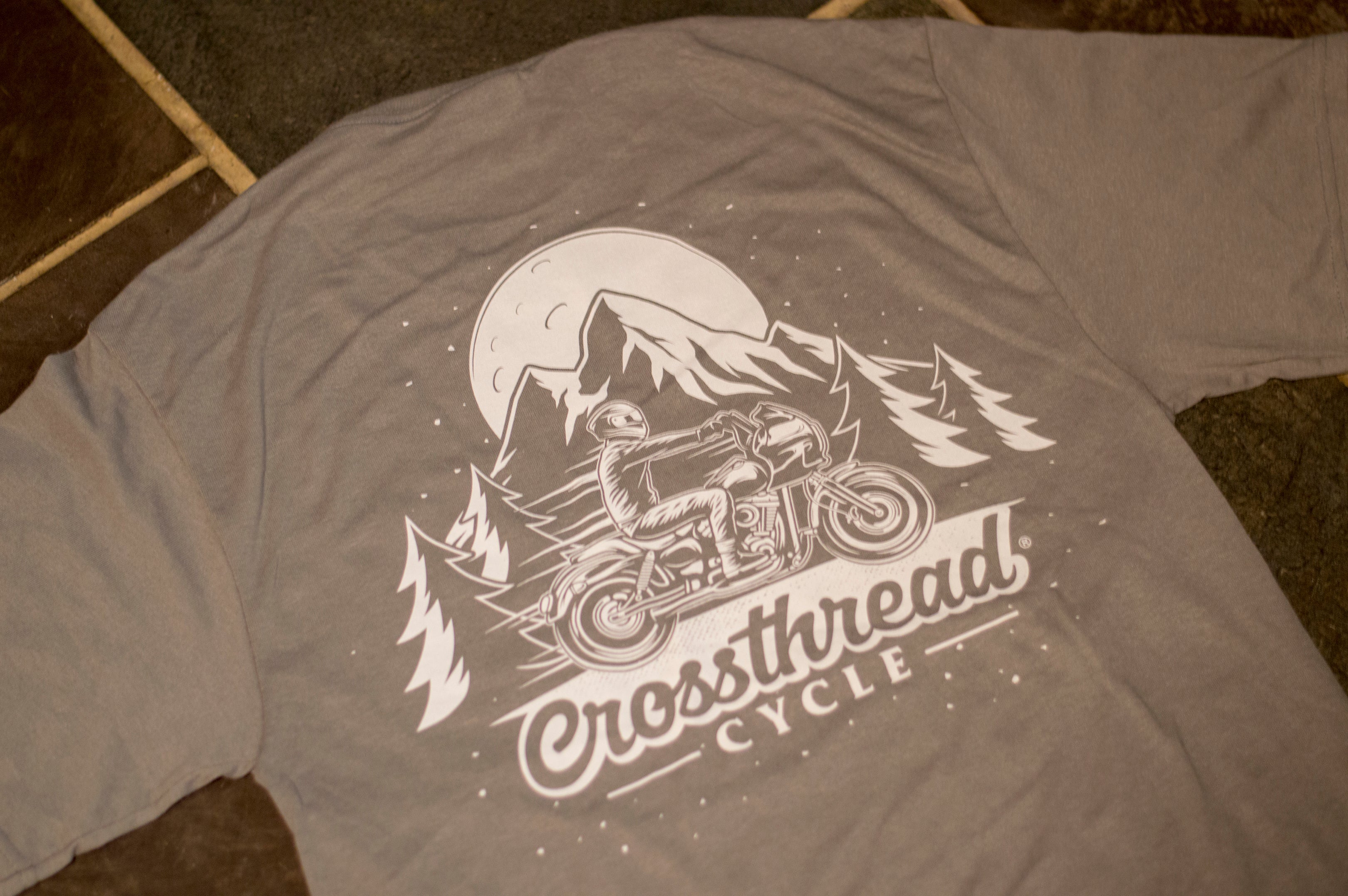 T-shirt aventure Crossthread