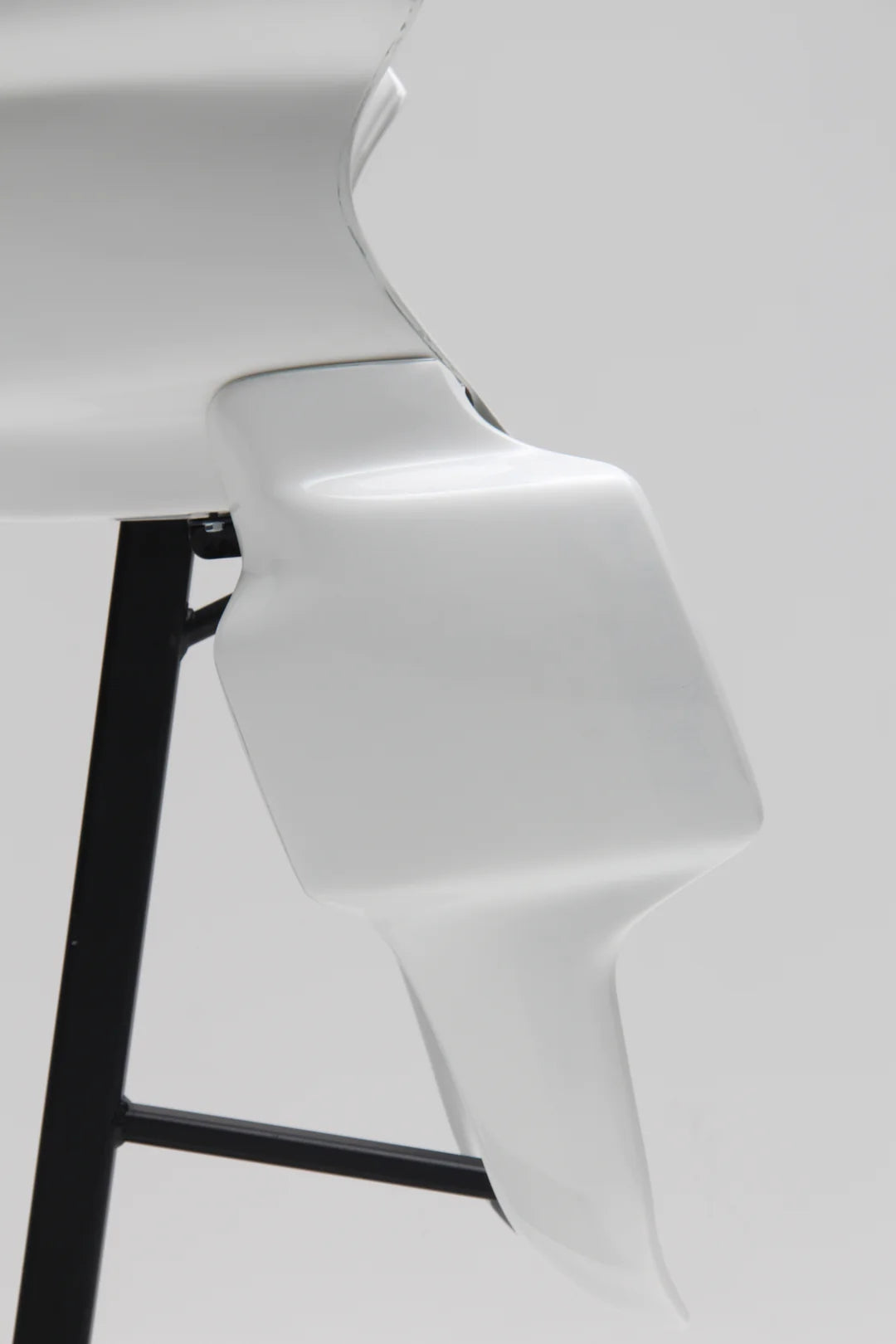 FXRT GLASS FIBER FAIRING + LOWERS DOMINATOR MOTORCYCLES