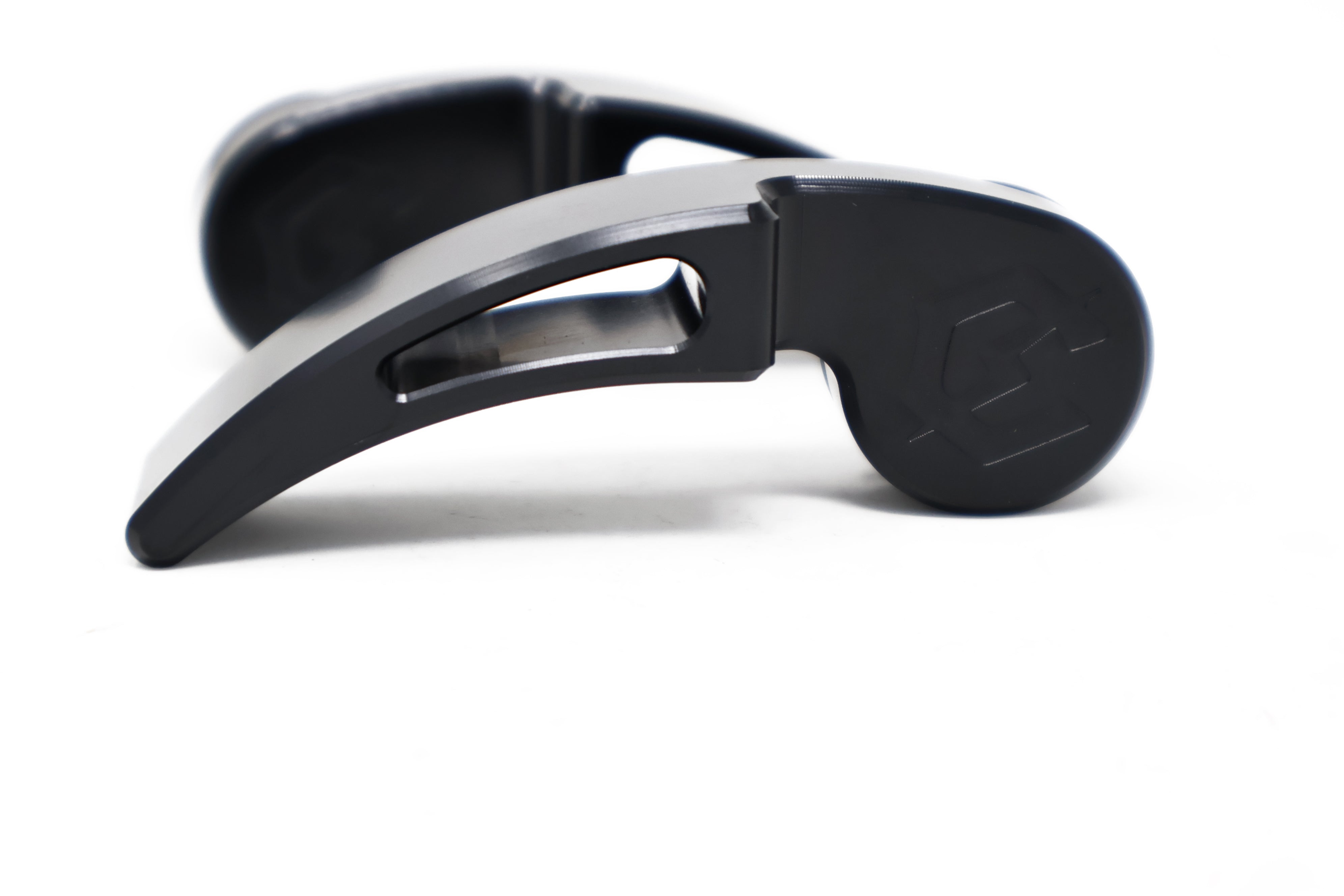 Low Rider ST Saddle Bag Latch Set