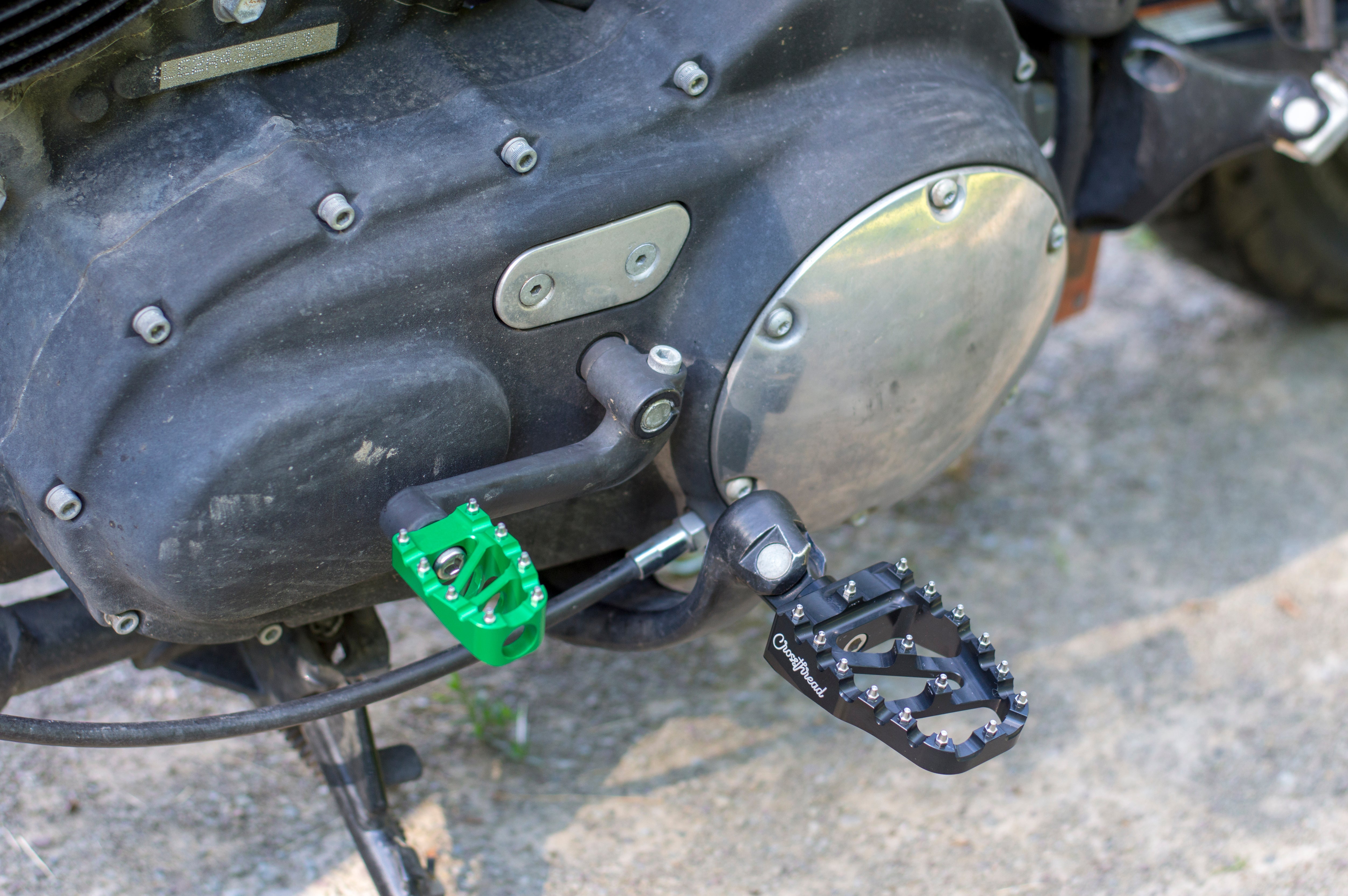 Spiked Shift Peg Black