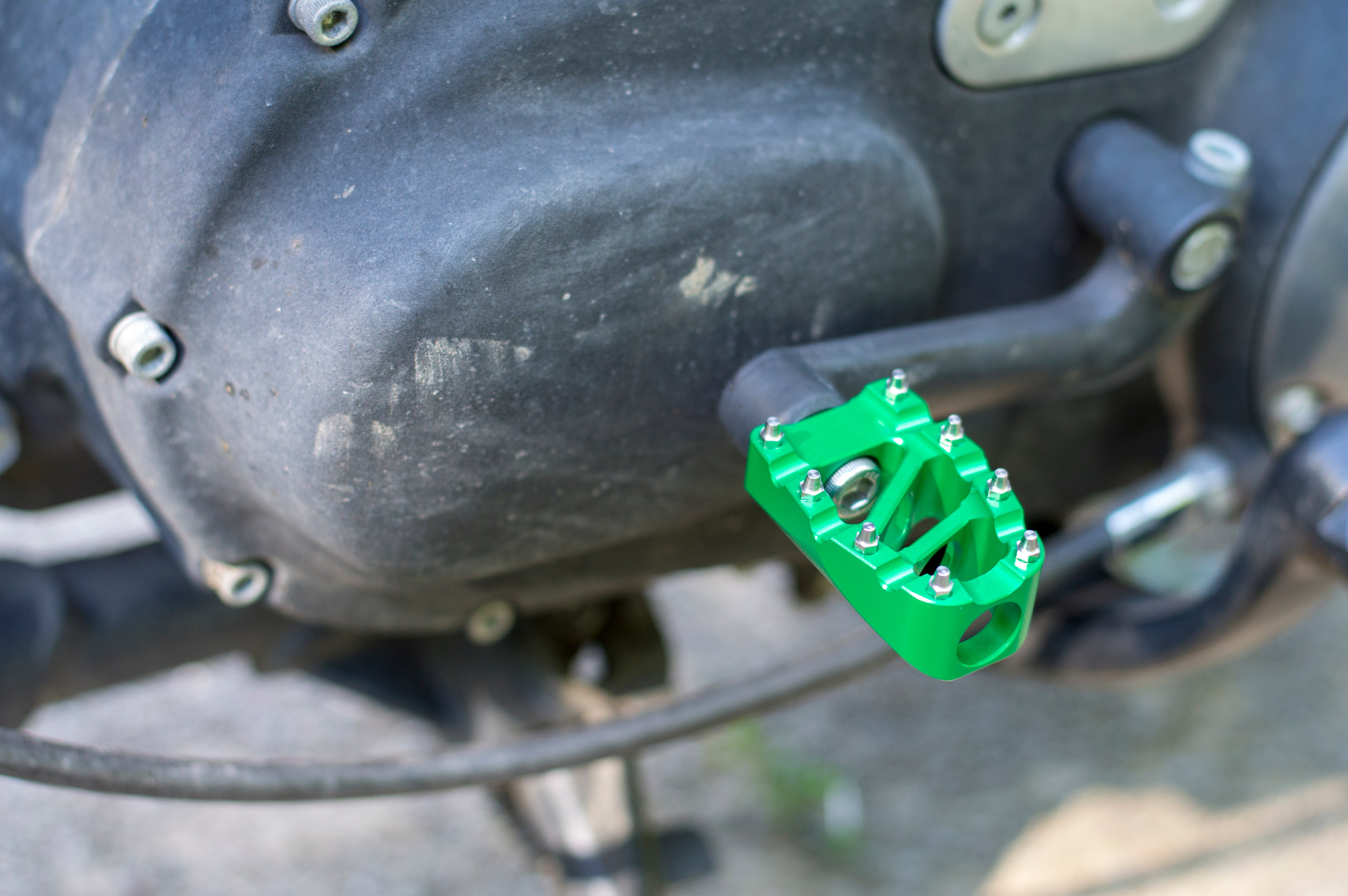 Spiked Shift Peg Green